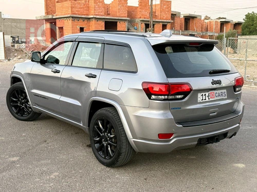 جيب جراند شيروكي